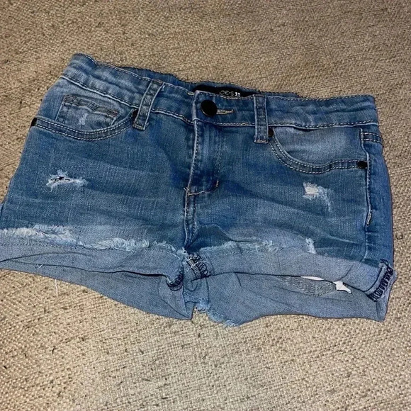 Joe’s Jeans Denim Cutoffs size 12 - Q - Picture 1 of 4